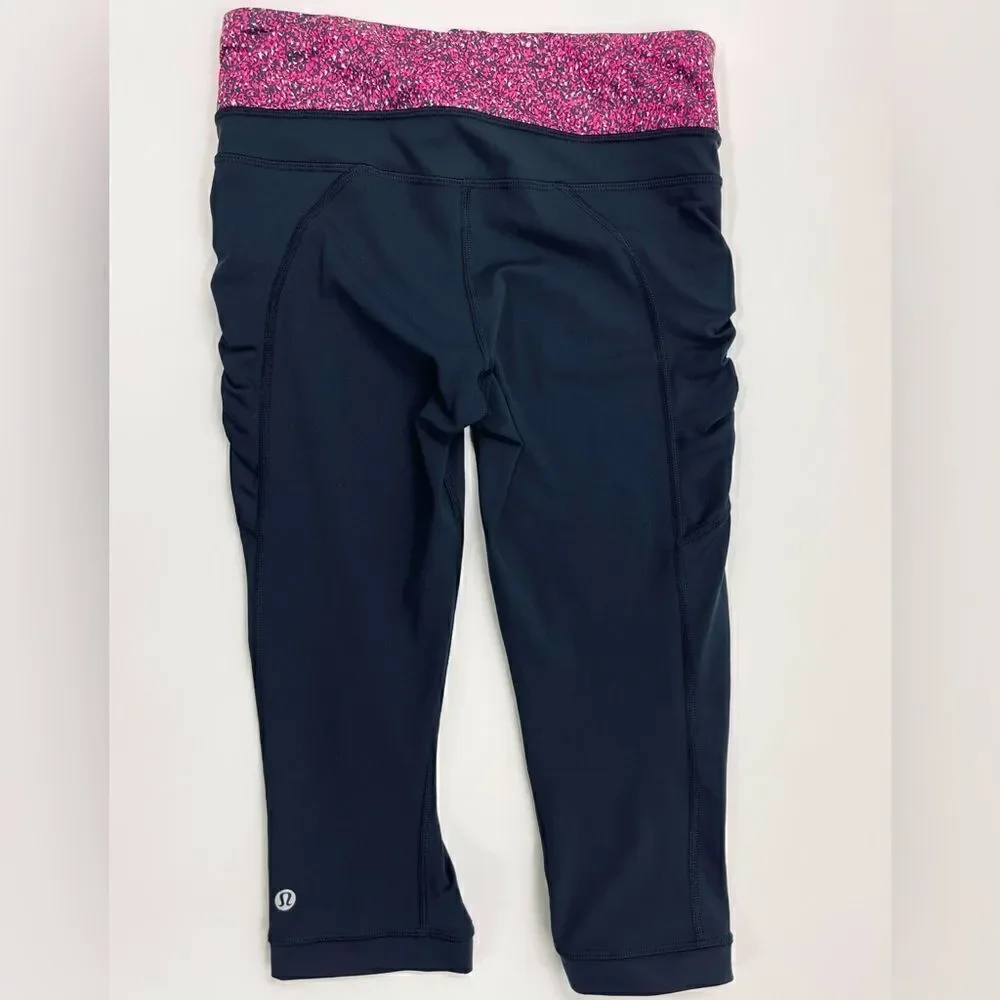 Lululemon Passion Crop III Black Flashback Static Caspian Jeweled Magenta - 4